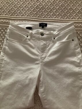 NYDJ White Slim LiftXTuck Cropped Rolled Hem Jeans